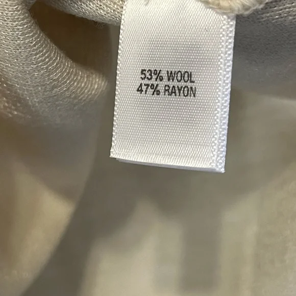 St.John wool Jacket with matching sleeveless camisole - Picture 7 of 11